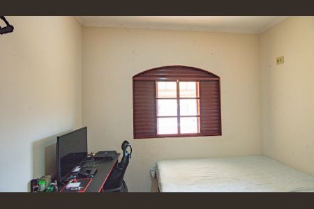 Casa à venda com 250m², 4 quartos e 4 vagas Casa à venda com 250m², 4 quartos e 4 vagasSuíte 2