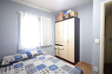 Quarto de apartamento para alugar com 3 quartos, 79m² em Vila Figueira, Suzano