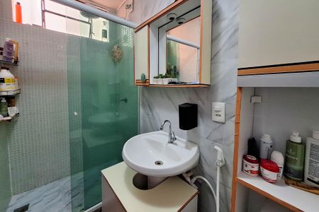 Apartamento à venda com 50m², 2 quartos e 1 vaga Apartamento à venda com 50m², 2 quartos e 1 vagaBanheiro