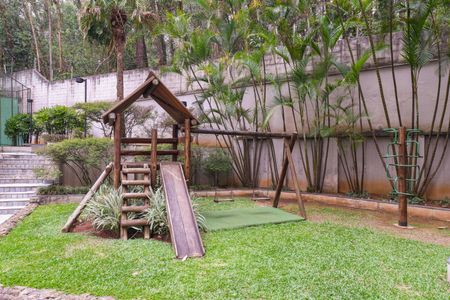 Apartamento à venda com 115m², 3 quartos e 3 vagas Apartamento à venda com 115m², 3 quartos e 3 vagasÁrea comum - Playground