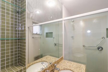 Apartamento à venda com 115m², 3 quartos e 3 vagas Apartamento à venda com 115m², 3 quartos e 3 vagasBanheiro da Suíte