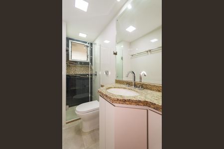 Apartamento à venda com 115m², 3 quartos e 3 vagas Apartamento à venda com 115m², 3 quartos e 3 vagasBanheiro