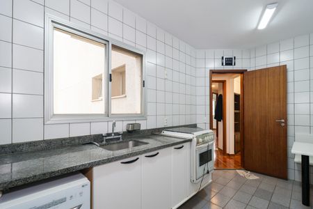 Apartamento à venda com 115m², 3 quartos e 3 vagas Apartamento à venda com 115m², 3 quartos e 3 vagasCozinha