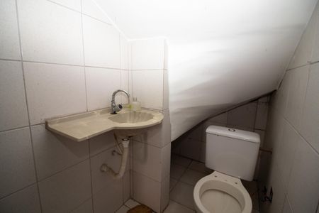 Casa à venda com 550m², 4 quartos e 8 vagas Casa à venda com 550m², 4 quartos e 8 vagasBanheiro de serviço