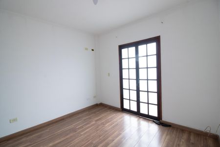 Casa à venda com 550m², 4 quartos e 8 vagas Casa à venda com 550m², 4 quartos e 8 vagasSuíte 3