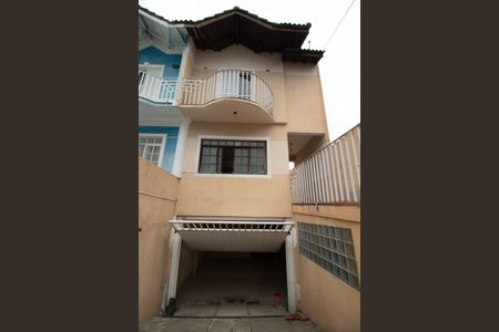 Casa à venda com 550m², 4 quartos e 8 vagas Casa à venda com 550m², 4 quartos e 8 vagasFachada