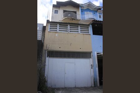 Casa à venda com 550m², 4 quartos e 8 vagasFachada da 2° entrada do imóvel