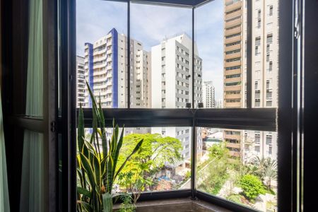 Apartamento à venda com 229m², 4 quartos e 3 vagas Apartamento à venda com 229m², 4 quartos e 3 vagasCopa