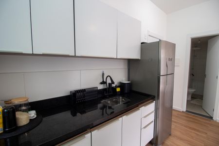 Cozinha de apartamento para alugar com 2 quartos, 51m² em Vila Butantã, São Paulo