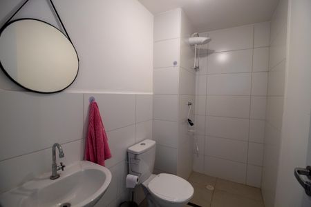 Banheiro de apartamento para alugar com 2 quartos, 51m² em Vila Butantã, São Paulo
