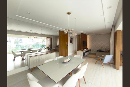 Apartamento à venda com 156m², 3 quartos e 3 vagas Apartamento à venda com 156m², 3 quartos e 3 vagasSala