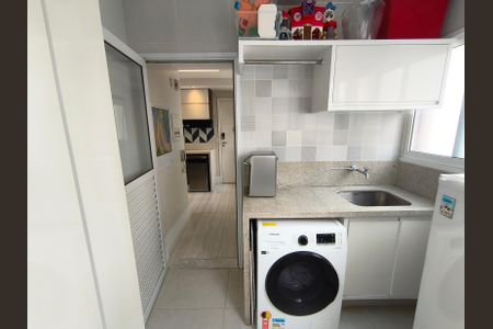 Apartamento à venda com 156m², 3 quartos e 3 vagas Apartamento à venda com 156m², 3 quartos e 3 vagasÁrea de Serviço