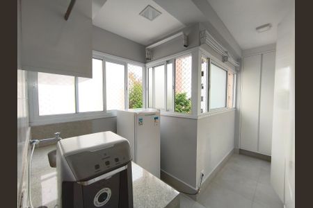 Apartamento à venda com 156m², 3 quartos e 3 vagas Apartamento à venda com 156m², 3 quartos e 3 vagasÁrea de Serviço