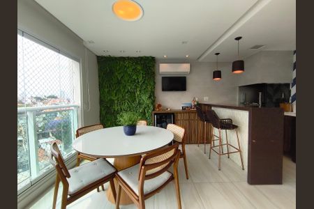 Apartamento à venda com 156m², 3 quartos e 3 vagas Apartamento à venda com 156m², 3 quartos e 3 vagasEspaço Gourmet