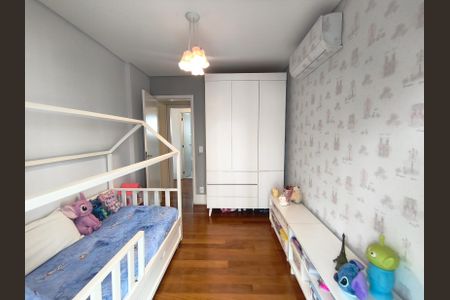 Apartamento à venda com 156m², 3 quartos e 3 vagas Apartamento à venda com 156m², 3 quartos e 3 vagasSuíte 2