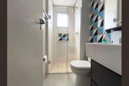 Apartamento à venda com 156m², 3 quartos e 3 vagas Apartamento à venda com 156m², 3 quartos e 3 vagasBanheiro da Suíte 1