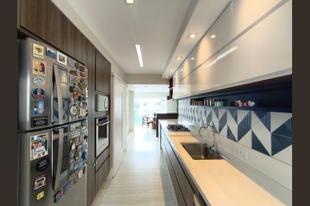 Apartamento à venda com 156m², 3 quartos e 3 vagas Apartamento à venda com 156m², 3 quartos e 3 vagasCozinha