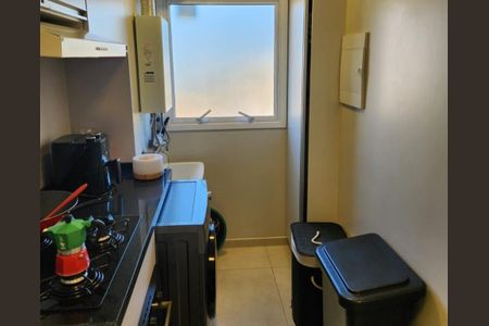 Apartamento à venda com 56m², 2 quartos e 1 vaga Apartamento à venda com 56m², 2 quartos e 1 vagaCozinha e Área de Serviço