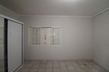 Casa para alugar com 125m², 3 quartos e 4 vagasSuíte