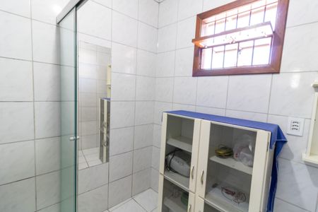 Casa à venda com 92m², 4 quartos e 2 vagasBanheiro Social