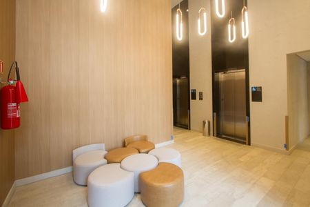 Studio à venda com 50m², 1 quarto e sem vaga Studio à venda com 50m², 1 quarto e sem vagaHall de Entrada