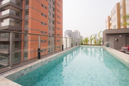 Studio à venda com 50m², 1 quarto e sem vaga Studio à venda com 50m², 1 quarto e sem vagaÁrea comum - Piscina