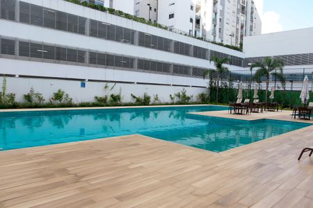 Apartamento à venda com 55m², 2 quartos e 1 vaga Apartamento à venda com 55m², 2 quartos e 1 vagaÁrea comum - Piscina