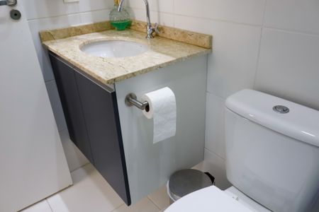 Apartamento à venda com 55m², 2 quartos e 1 vaga Apartamento à venda com 55m², 2 quartos e 1 vagaBanheiro da Suíte
