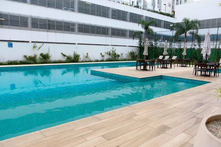 Apartamento à venda com 55m², 2 quartos e 1 vaga Apartamento à venda com 55m², 2 quartos e 1 vagaÁrea comum - Piscina