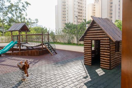 Apartamento à venda com 55m², 2 quartos e 1 vaga Apartamento à venda com 55m², 2 quartos e 1 vagaÁrea comum - Playground