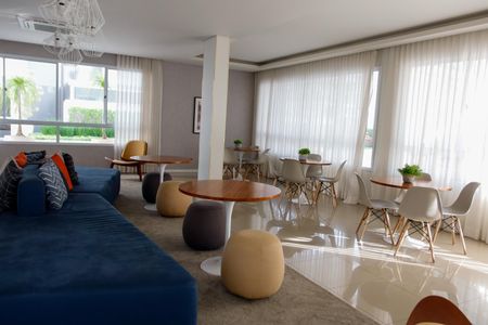 Apartamento à venda com 55m², 2 quartos e 1 vaga Apartamento à venda com 55m², 2 quartos e 1 vagaÁrea comum - Salão de festas