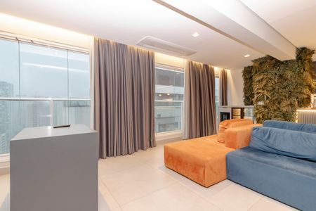 Apartamento à venda com 110m², 2 quartos e 2 vagas Apartamento à venda com 110m², 2 quartos e 2 vagasSala