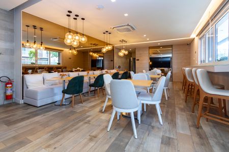 Apartamento à venda com 110m², 2 quartos e 2 vagas Apartamento à venda com 110m², 2 quartos e 2 vagasÁrea Comum - Salão de Festas