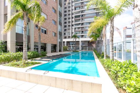 Apartamento à venda com 110m², 2 quartos e 2 vagas Apartamento à venda com 110m², 2 quartos e 2 vagasÁrea Comum - Piscina