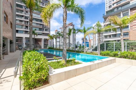 Apartamento à venda com 110m², 2 quartos e 2 vagas Apartamento à venda com 110m², 2 quartos e 2 vagasÁrea Comum - Piscina
