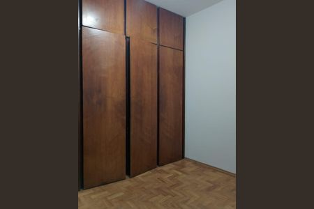 Quarto 3 de apartamento para alugar com 4 quartos, 130m² em Presidente Roosevelt, Uberlândia