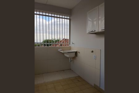 Área de Serviço de apartamento para alugar com 4 quartos, 130m² em Presidente Roosevelt, Uberlândia
