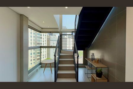 Apartamento para alugar com 87m², 2 quartos e 2 vagasEscada