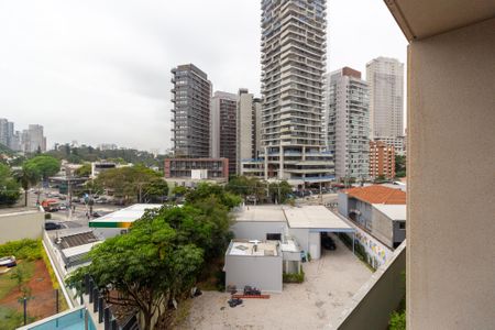 Varanda de kitnet/studio para alugar com 1 quarto, 27m² em Perdizes, São Paulo