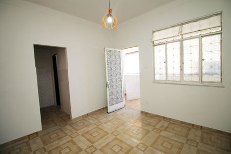 Sala de casa para alugar com 1 quarto, 54m² em Vaz Lobo, Rio de Janeiro
