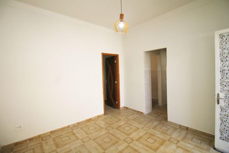Sala de casa para alugar com 1 quarto, 54m² em Vaz Lobo, Rio de Janeiro