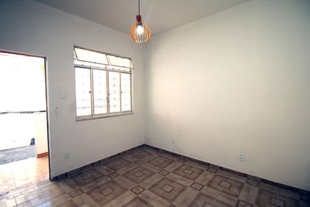 Sala de casa para alugar com 1 quarto, 54m² em Vaz Lobo, Rio de Janeiro