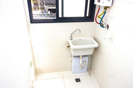 Apartamento para alugar com 47m², 2 quartos e 1 vaga Apartamento para alugar com 47m², 2 quartos e 1 vagaCozinha e Área de Serviço