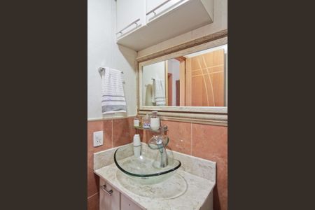 Apartamento à venda com 72m², 3 quartos e 1 vaga Apartamento à venda com 72m², 3 quartos e 1 vagaBanheiro