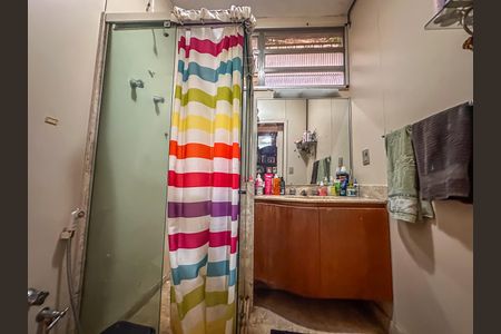 Apartamento à venda com 130m², 3 quartos e 1 vaga Apartamento à venda com 130m², 3 quartos e 1 vagaBanheiro da Suíte 2