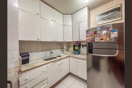 Apartamento à venda com 130m², 3 quartos e 1 vaga Apartamento à venda com 130m², 3 quartos e 1 vagaCozinha
