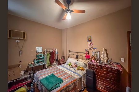 Apartamento à venda com 130m², 3 quartos e 1 vaga Apartamento à venda com 130m², 3 quartos e 1 vagaQuarto