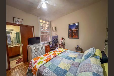 Apartamento à venda com 130m², 3 quartos e 1 vaga Apartamento à venda com 130m², 3 quartos e 1 vagaSuíte