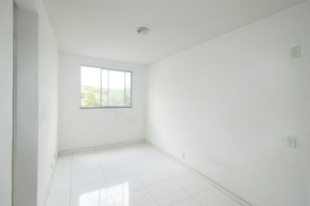 Sala de apartamento para alugar com 2 quartos, 43m² em Cosmos, Rio de Janeiro