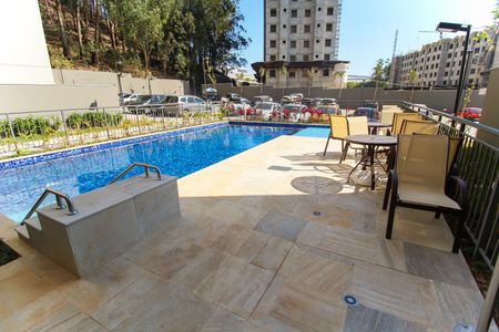 Apartamento à venda com 43m², 2 quartos e 1 vaga Apartamento à venda com 43m², 2 quartos e 1 vagaPiscina